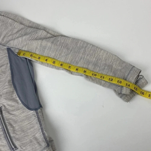 Lululemon Run Nada commuter denim white / fossil jacket athletic size 2 - Picture 11 of 17